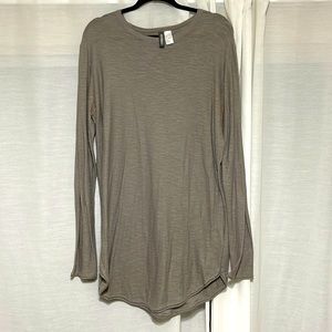 Men’s H&M Gray Woven Longsleeve shirt size L